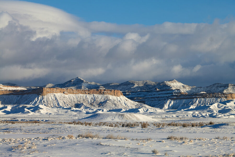 S1R_ISO6400_0Stops_4k 8.jpg