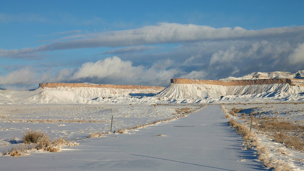 S1R_ISO6400_0Stops_4k 5.jpg