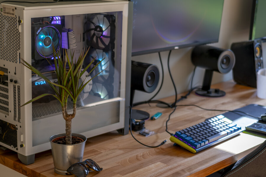 Tidy Desk.jpg