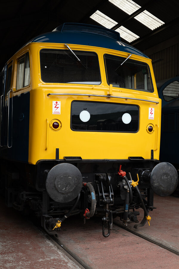 P1R20418_1600.jpg