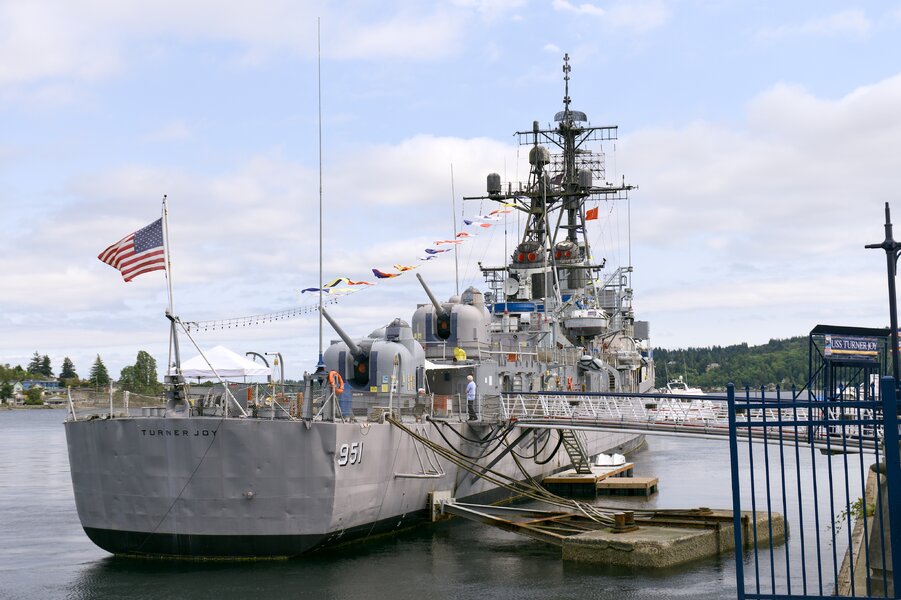 pjd_260723-p1003615-uss-turner-joy-bremerton-wa_h.jpg