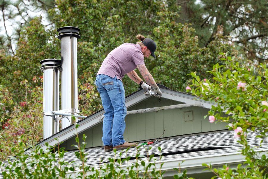 pjd_261009-p1015407-roofer-tv-antenna-be-gone_l.jpg