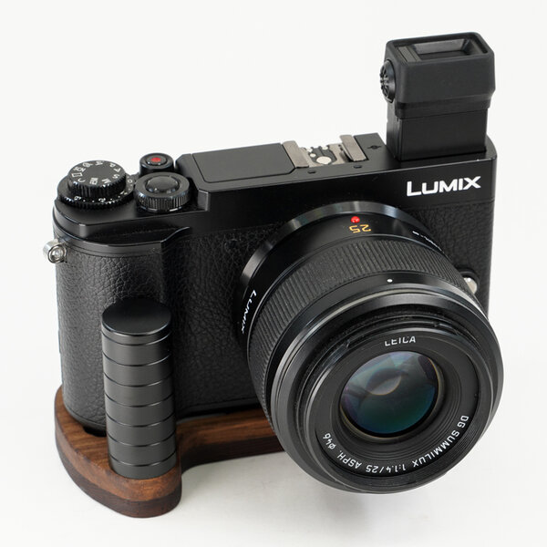 J.B Wooden Grip.jpg J.B Wooden Grip.jpg