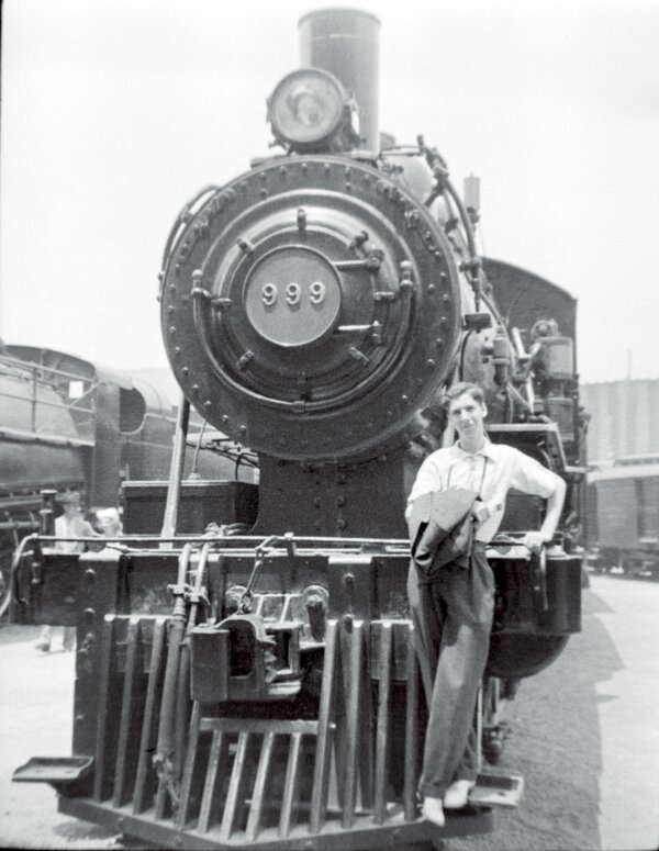 joe joseph fiala - locomotive NY worlds fair 1939 P7111406.jpg