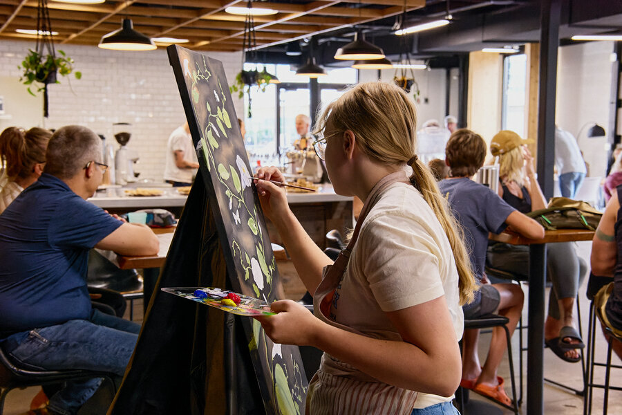 2024.07.19-07-19-Veritas-Open-Mic-Night-0009_DxO 2.jpg