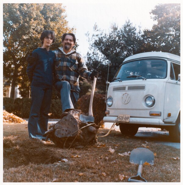 pjd-my-dad-armando-decrescenzo-and-a-sister-tree-stump-removal-vw-bus-ho-ho-kus-nj-late-1973-cc.jpg