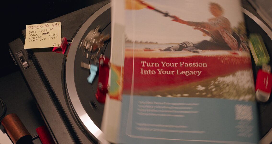 4b-p1001026-prores-hq-5.8k-30p-full-422-10-i.jpg 4b-p1001026-prores-hq-5.8k-30p-full-422-10-i.jpg