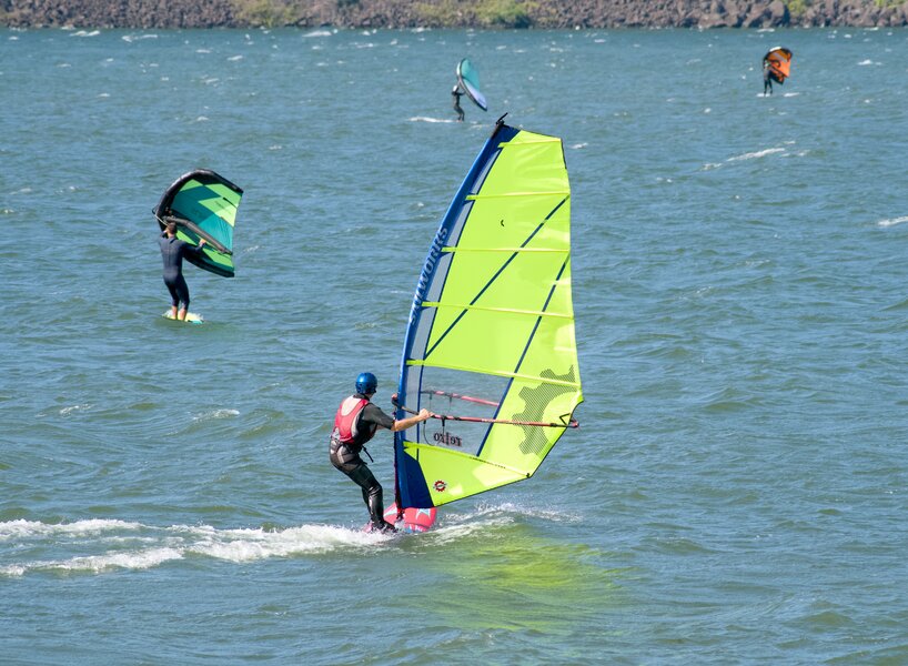 240712-pjd-columbia-river-sailboards-at-hood-river-oregon-usa-5-p1000442_h.jpg