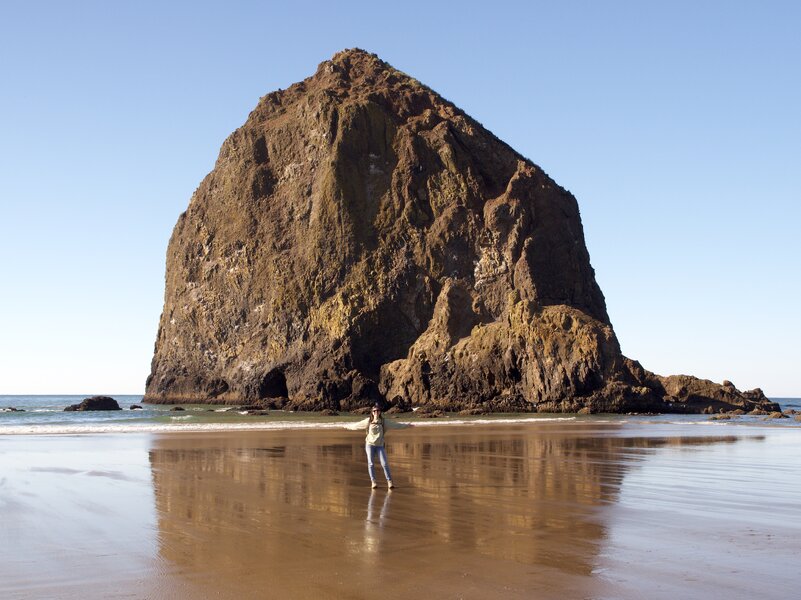 cecilia-haystack-rock-cannon-beach-oregon-pa274912-231027_h.jpg